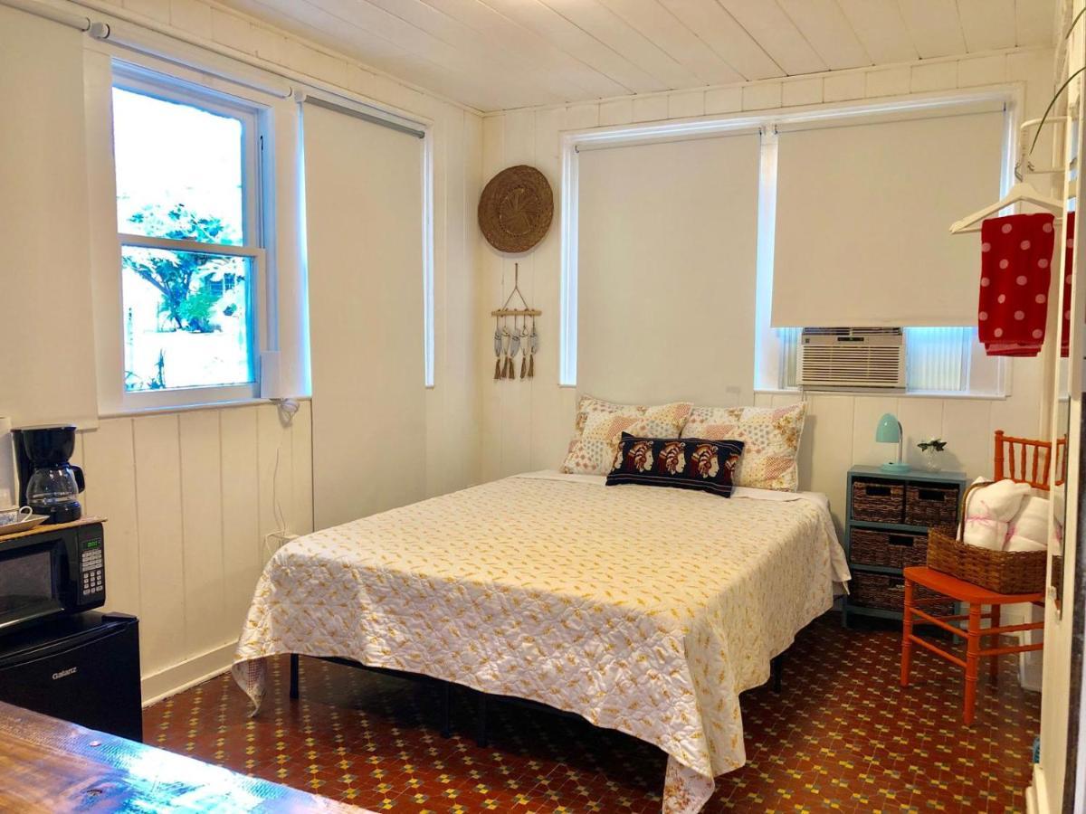 Private Studio With Free Parking Майами Экстерьер фото