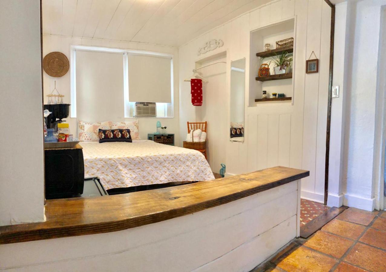 Private Studio With Free Parking Майами Экстерьер фото